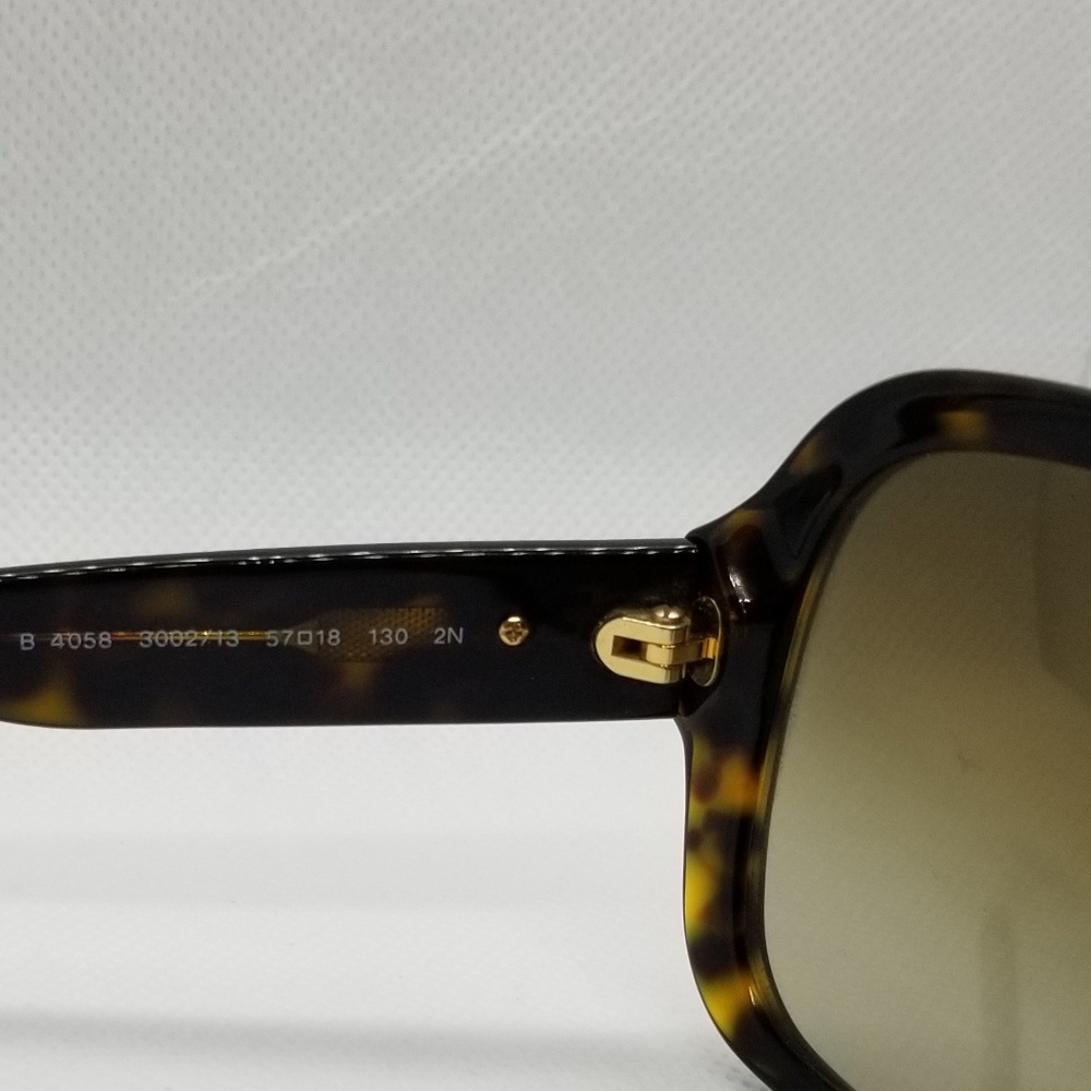 Burberry Women's B 4058 Sunglasses(SOLD) - Picture 4 of 8